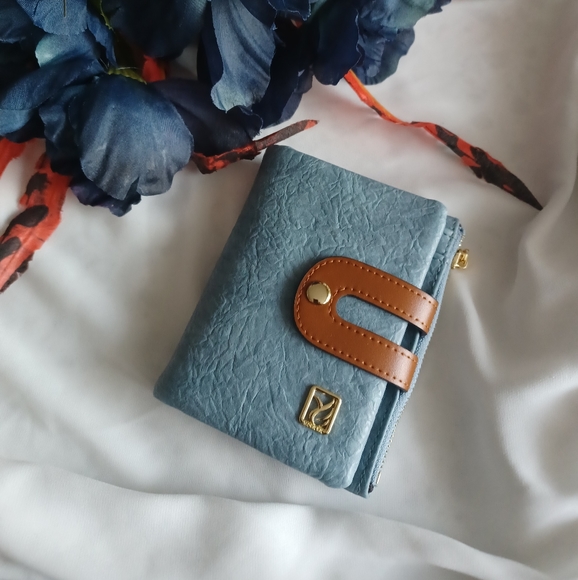 Textured Blue and Brown Mini Wallet - Picture 2 of 14